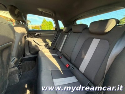 Audi A3 Sportback 30 g-tron S tronic Business Advanced (10)