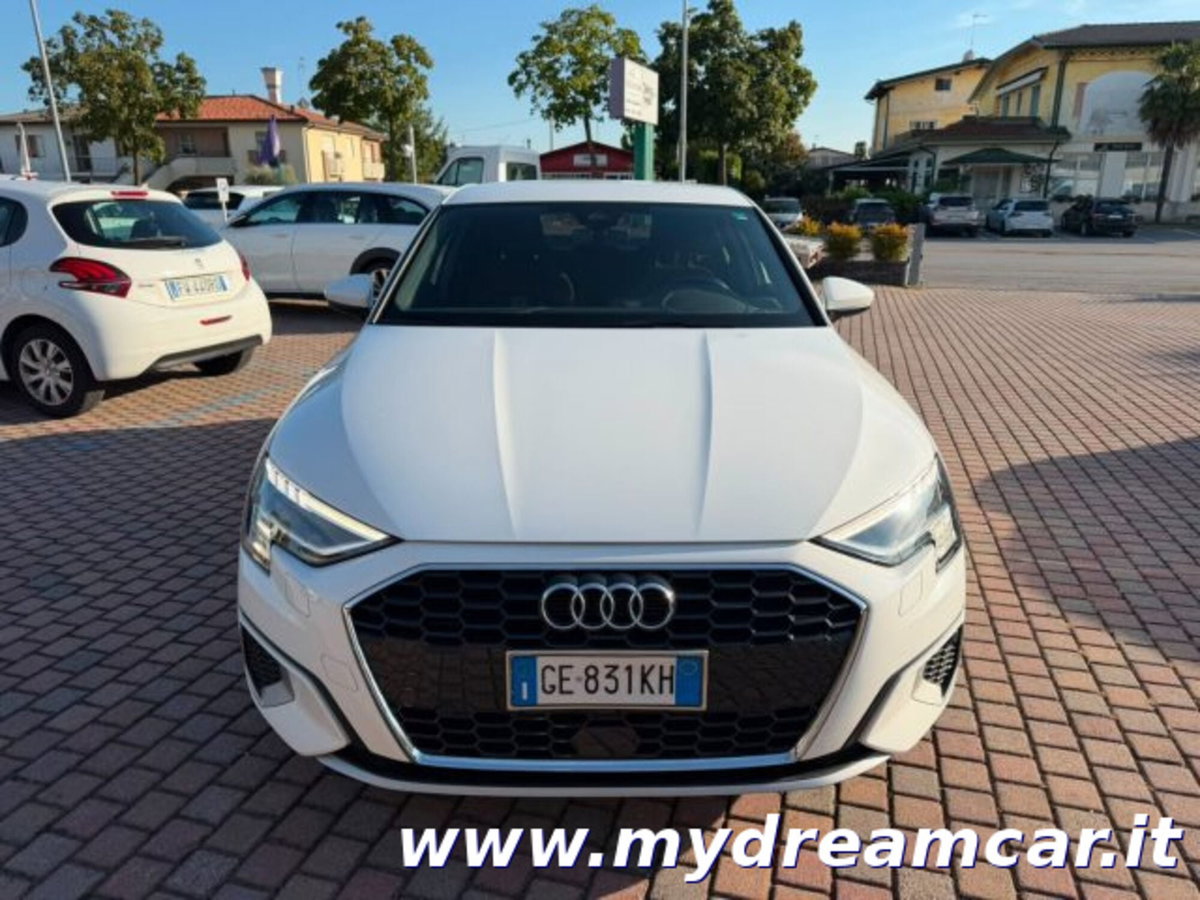 Audi A3 Sportback 30 g-tron S tronic Business Advanced (11)