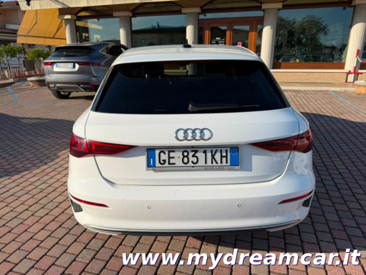 Audi A3 Sportback 30 g-tron S tronic Business Advanced (12)
