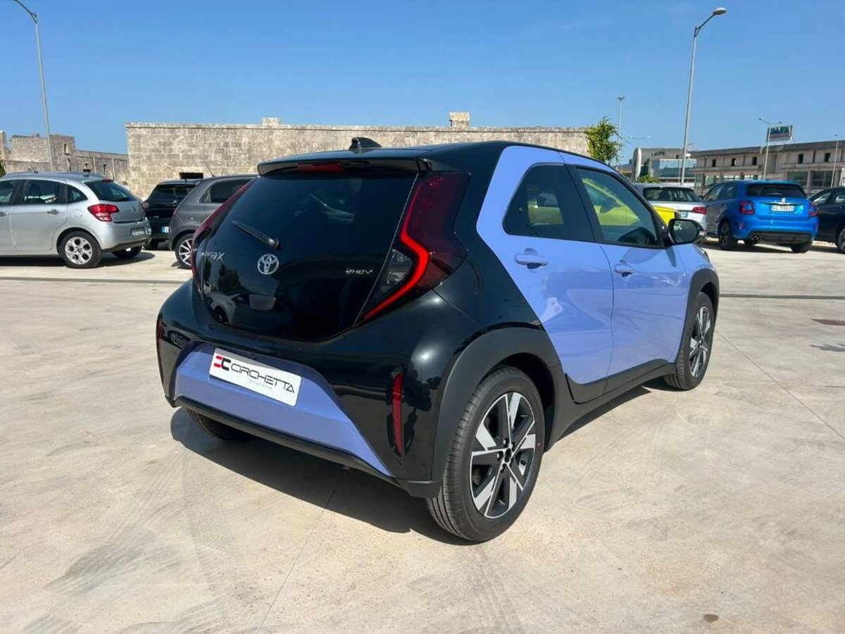 Toyota Aygo X 1.5 hybrid e-cvt (12)