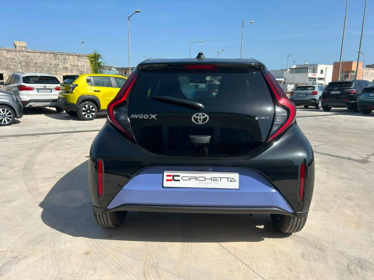 Toyota Aygo X 1.5 hybrid e-cvt (13)