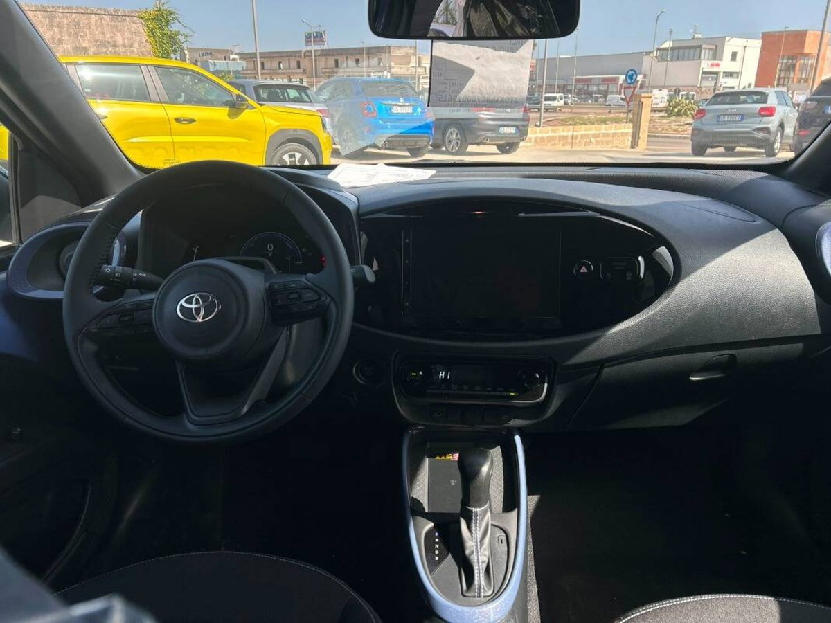 Toyota Aygo X 1.5 hybrid e-cvt (16)