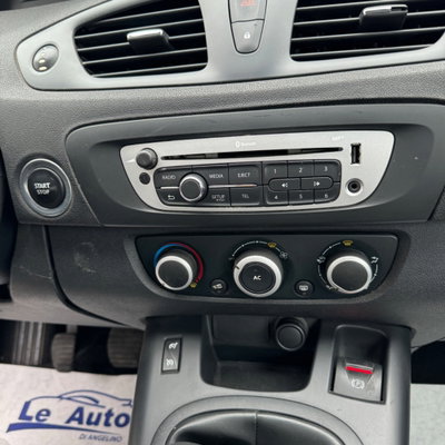 Renault Scenic E-Tech Electric 1.5 dCi 110CV Dynamique (14)