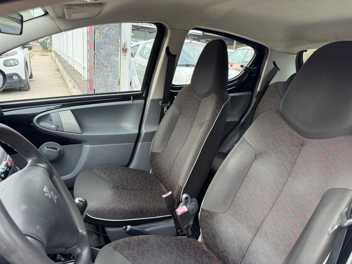 Peugeot 107 68CV 5p. Sweet Years (11)