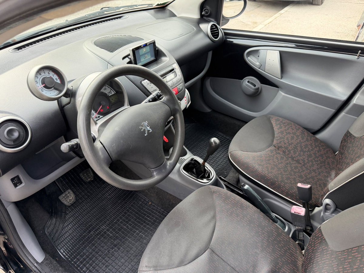 Peugeot 107 68CV 5p. Sweet Years (12)