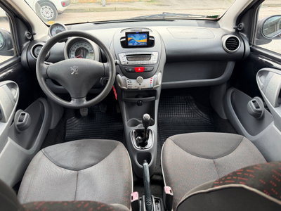 Peugeot 107 68CV 5p. Sweet Years (14)