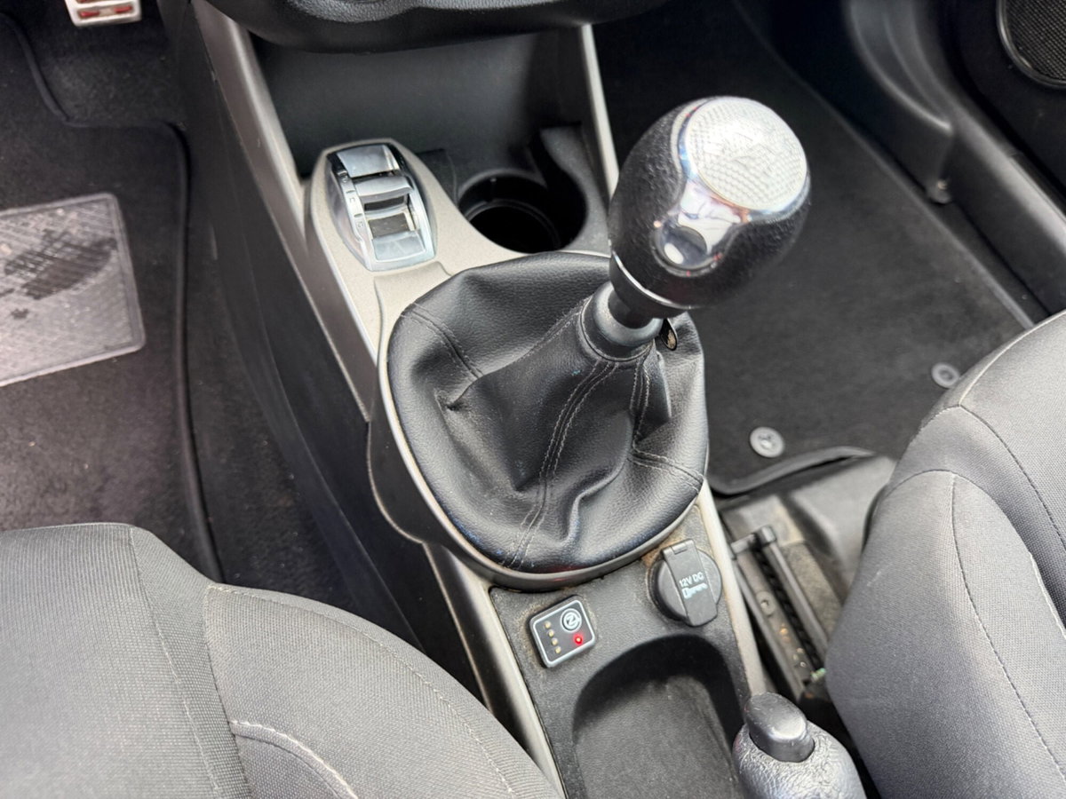 Alfa Romeo MiTo 1.4 78 CV 8V S&S Distinctive (11)