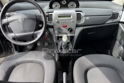 Lancia Ypsilon 1.2 69 CV Diva (10)