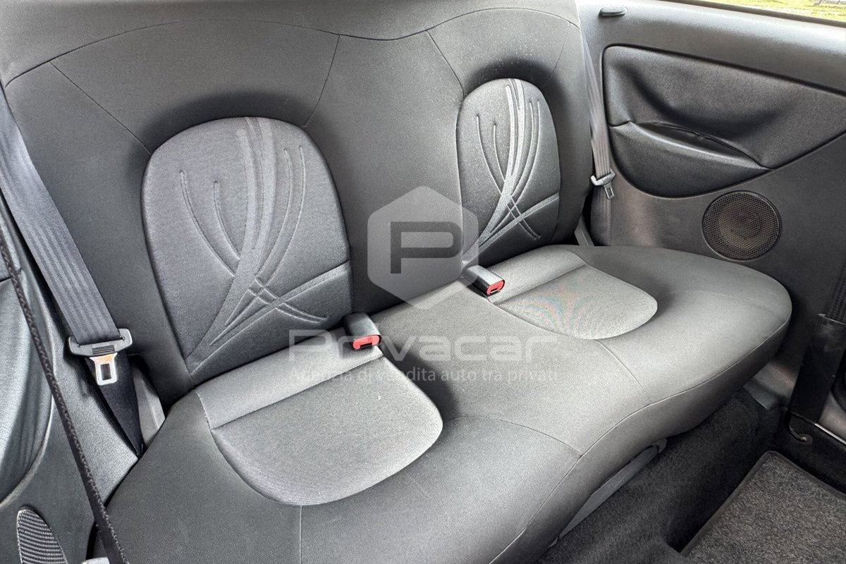 Lancia Ypsilon 1.2 69 CV Diva (13)