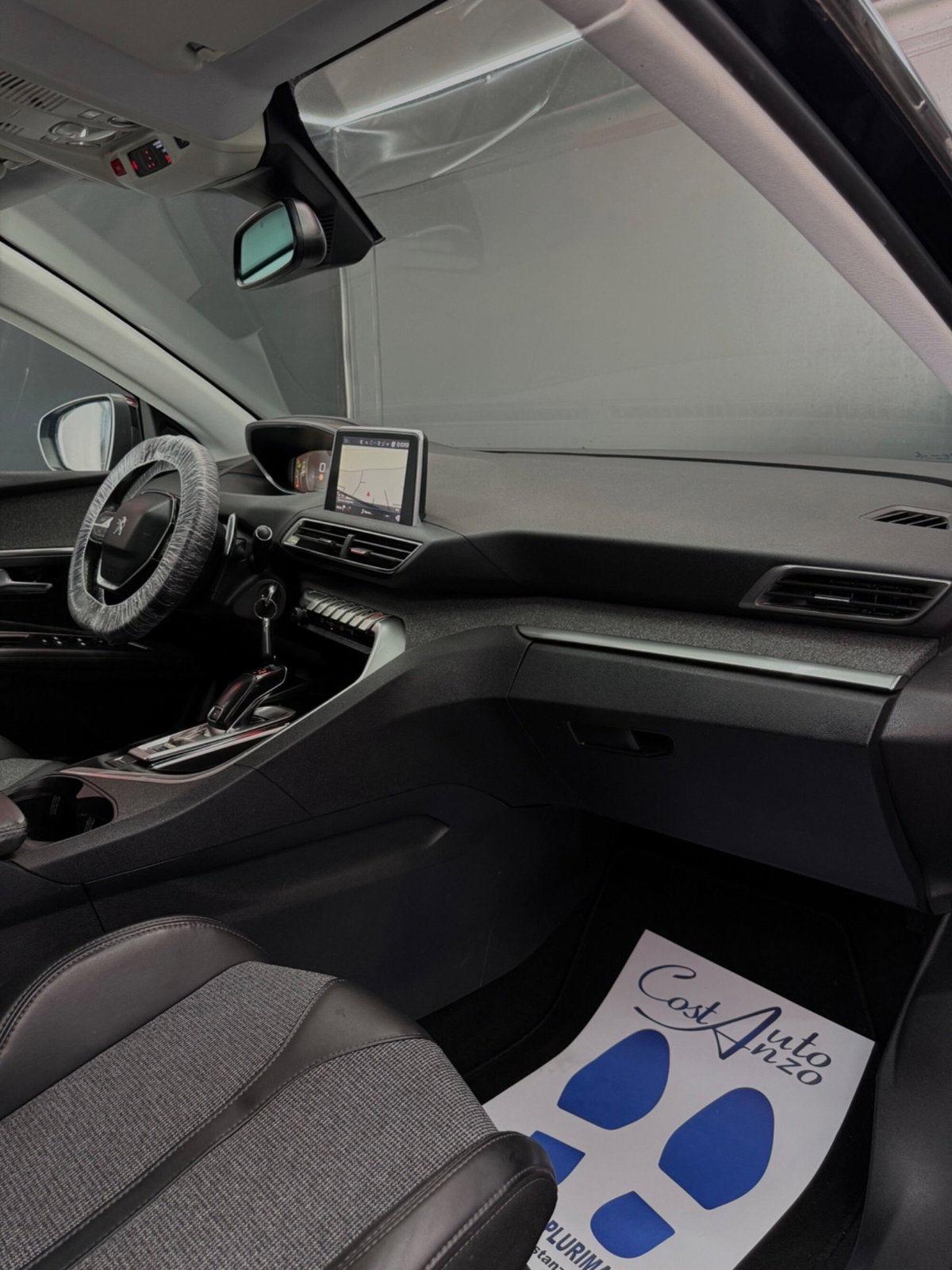 Peugeot 3008 BlueHDi 120 EAT6 S&S Allure (10)