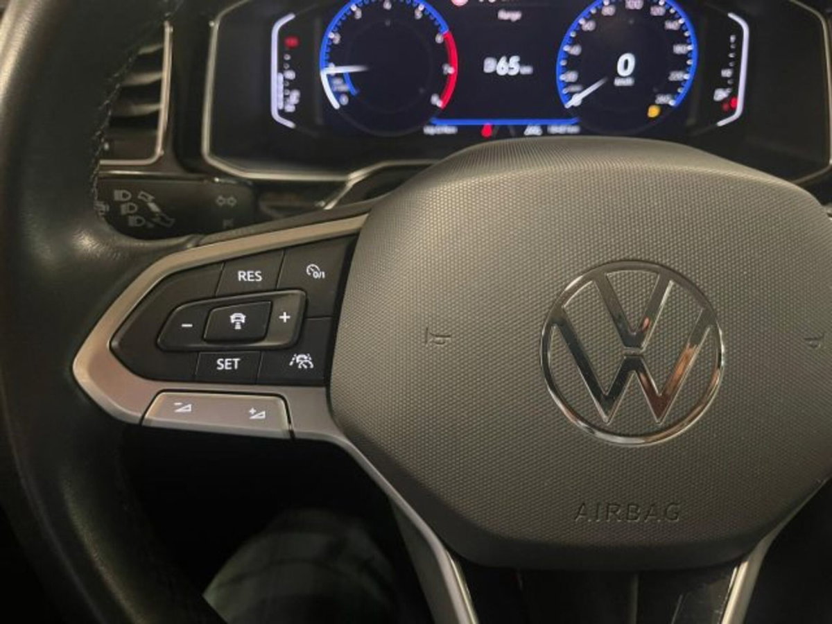 Volkswagen Polo 1.0 tsi Style 95cv (6)