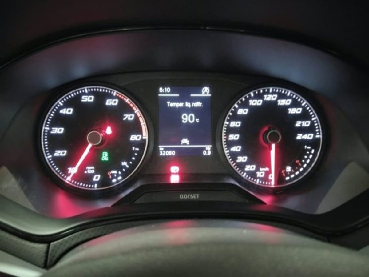 SEAT Arona 1.0 TGI Style (15)