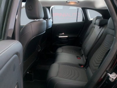 Mercedes-Benz GLA SUV 180 d Progressive Advanced Plus auto (17)