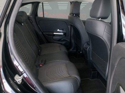 Mercedes-Benz GLA SUV 180 d Progressive Advanced Plus auto (19)