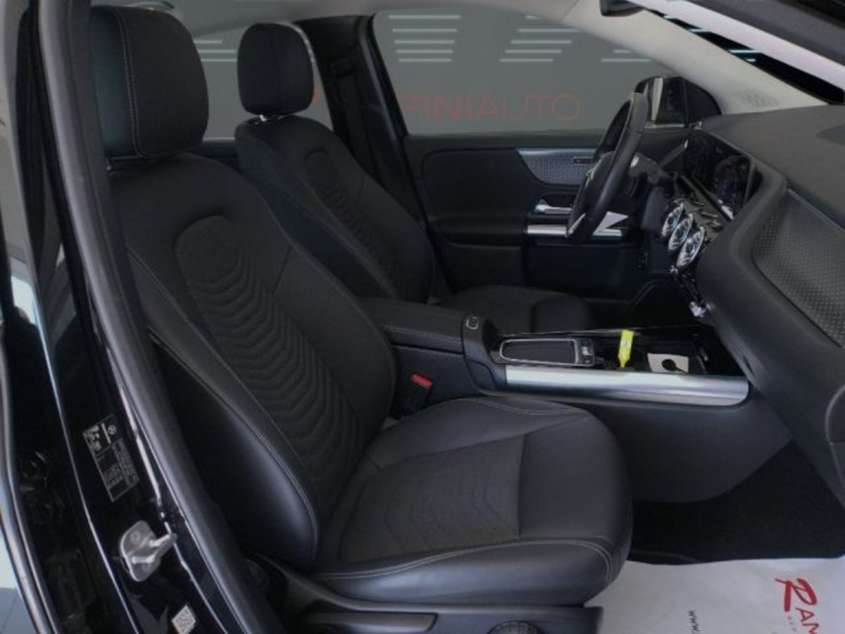 Mercedes-Benz GLA SUV 180 d Progressive Advanced Plus auto (20)
