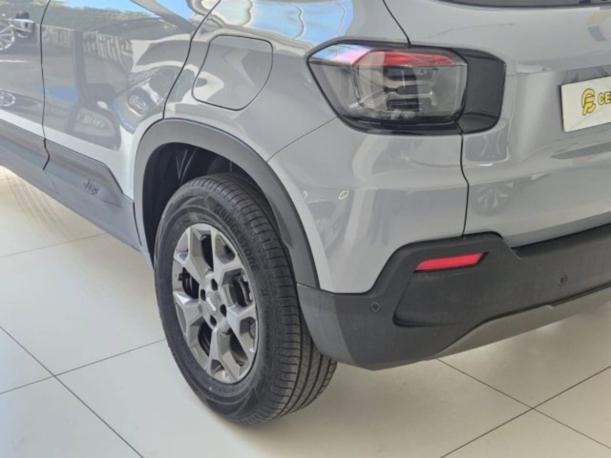 Jeep Avenger full-electric Longitude fwd 156cv auto (7)