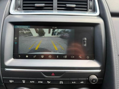 Jaguar E-Pace 2.0D 150 CV AWD aut. (10)