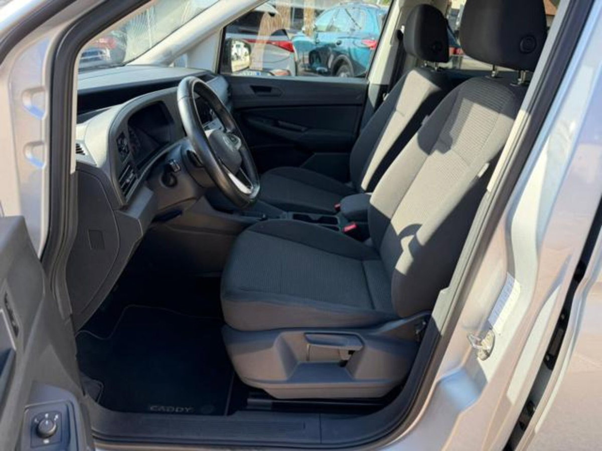 Volkswagen Caddy 2.0 TDI 122 CV Space Maxi (5)