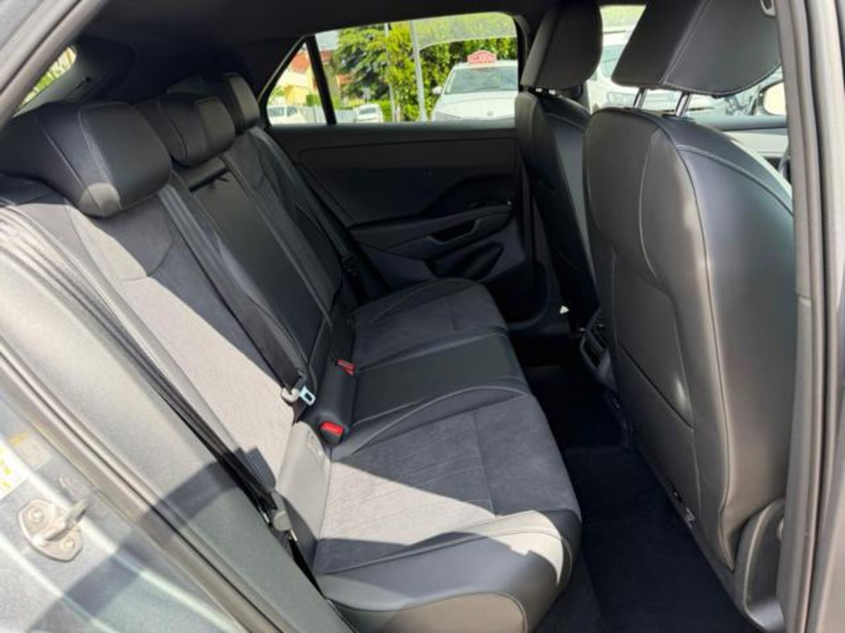Volkswagen T-Roc 1.5 etsi Style 115cv dsg (12)