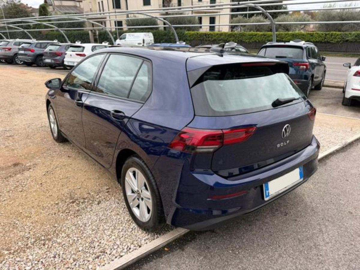 Volkswagen Golf Variant 2.0 TDI SCR DSG Life (4)
