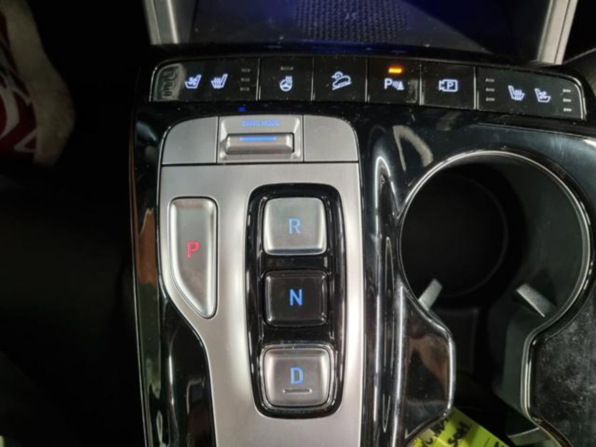 Hyundai Tucson 1.6 hev Exellence 4wd auto (14)