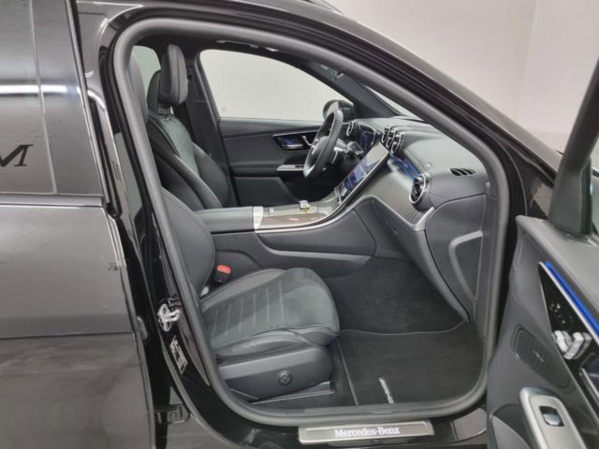 Mercedes-Benz GLC 300 4Matic Mild Hybrid AMG Premium (11)