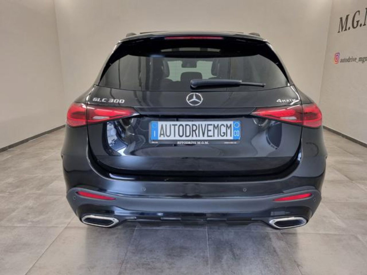 Mercedes-Benz GLC 300 4Matic Mild Hybrid AMG Premium (3)