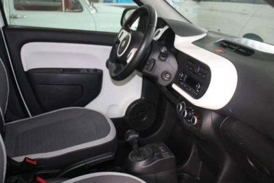 Renault Twingo SCe EDC Intens (10)