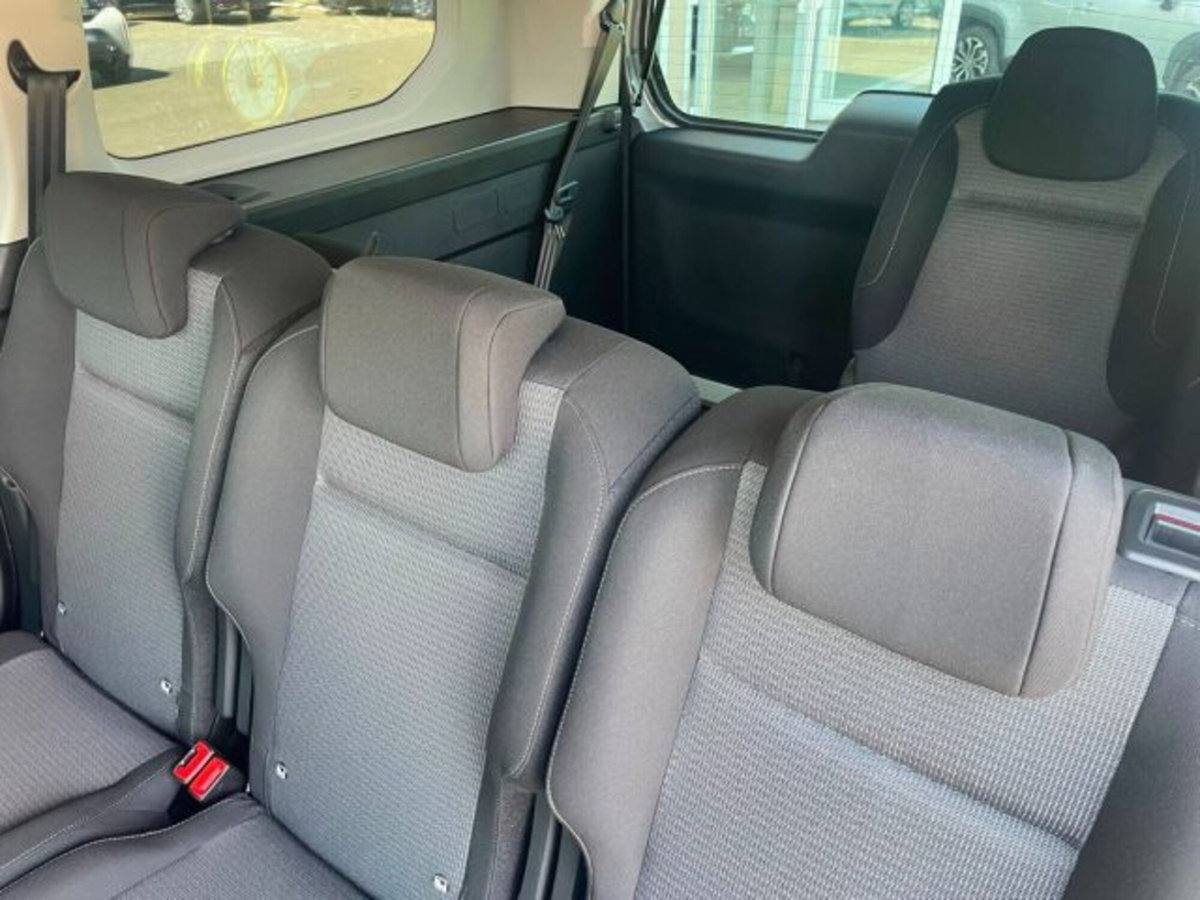Toyota Proace City Verso City Verso 1.5D 130 CV S&S Long D Executive (10)