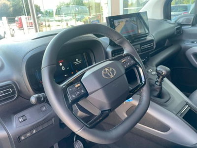 Toyota Proace City Verso City Verso 1.5D 130 CV S&S Long D Executive (14)