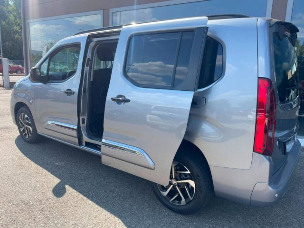 Toyota Proace City Verso City Verso 1.5D 130 CV S&S Long D Executive (8)