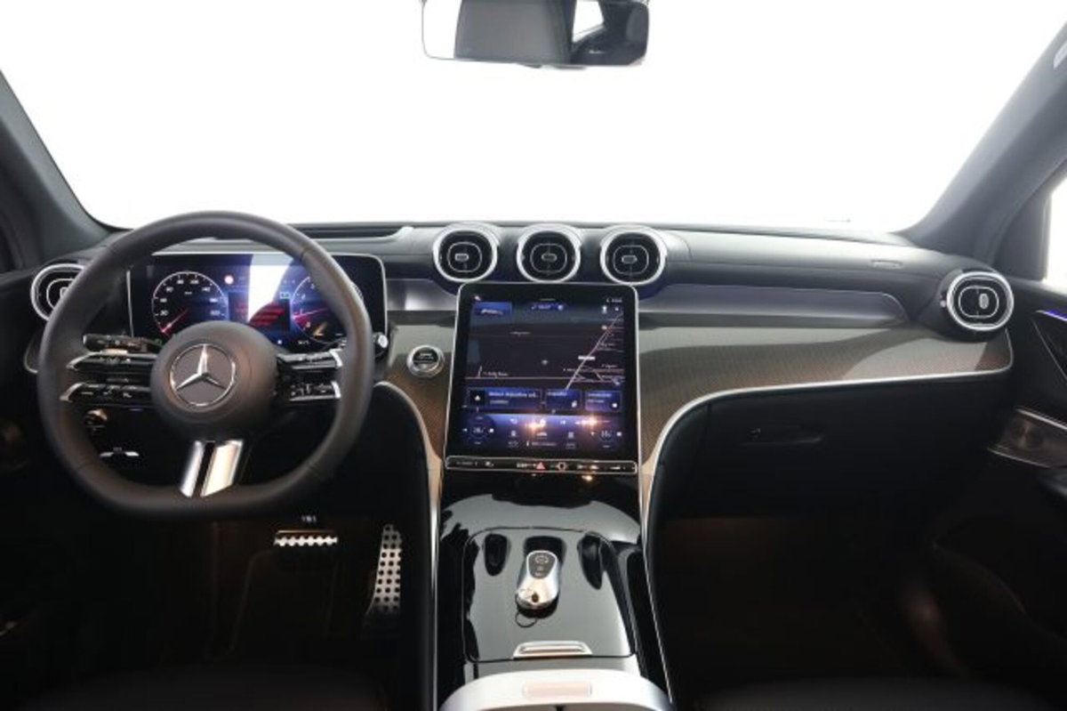 Mercedes-Benz GLC 300 4Matic Mild Hybrid AMG Premium (4)