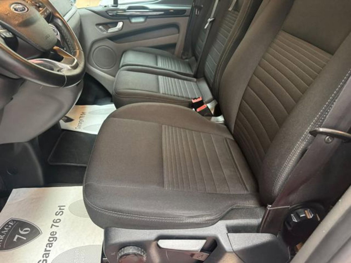 Ford Transit Custom Furgone 320 2.0 TDCi 170 PC-DC Furgone Titanium (10)