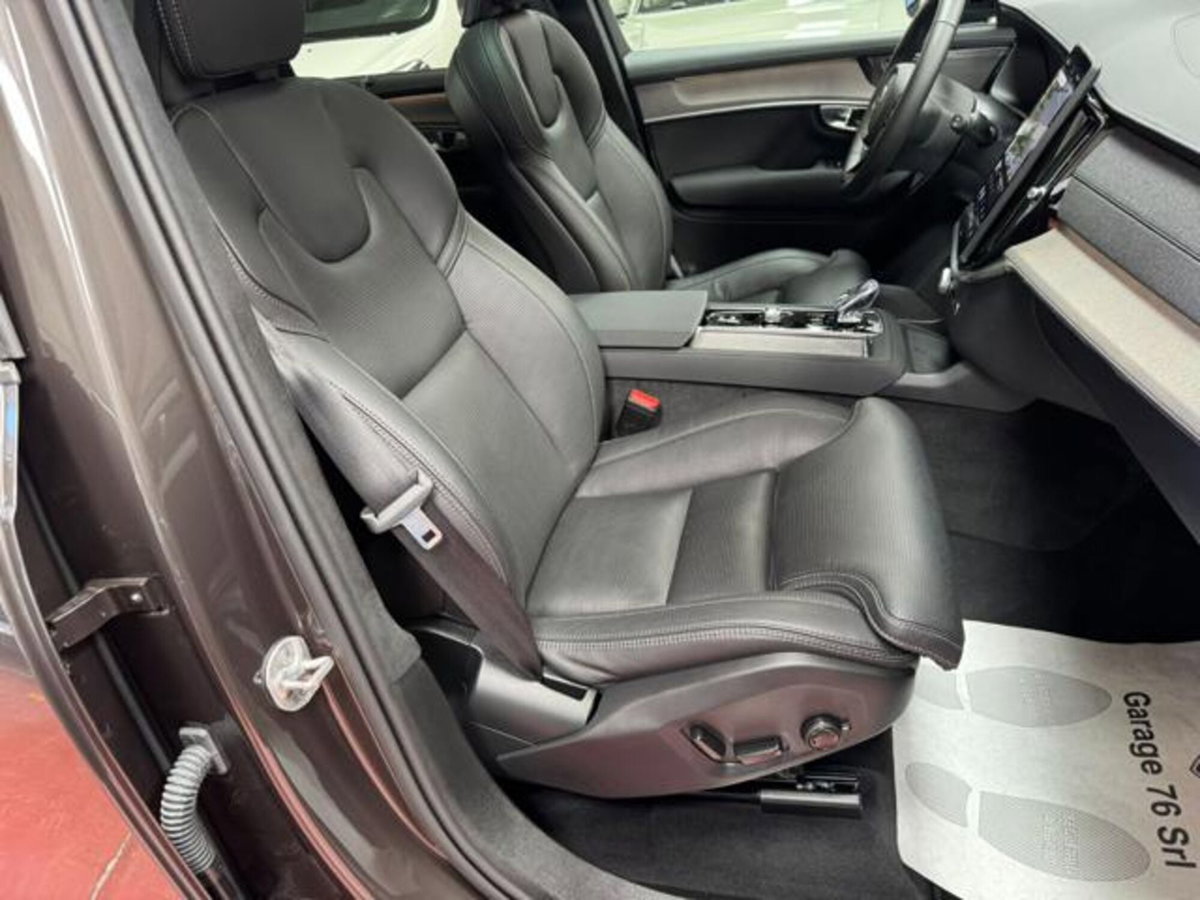 Volvo XC90 T6 AWD Geartronic 7 posti Momentum (10)