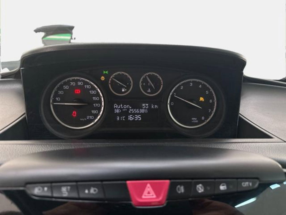 Lancia Ypsilon 1.2 69 CV 5 porte Silver (10)