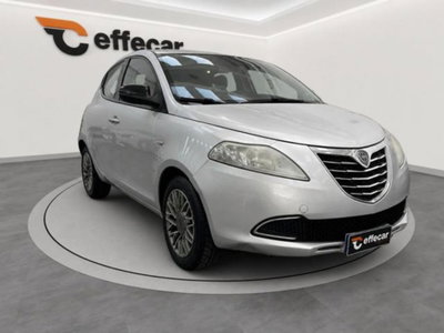 Lancia Ypsilon 1.2 69 CV 5 porte Silver (3)