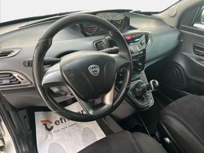 Lancia Ypsilon 1.2 69 CV 5 porte Silver (7)