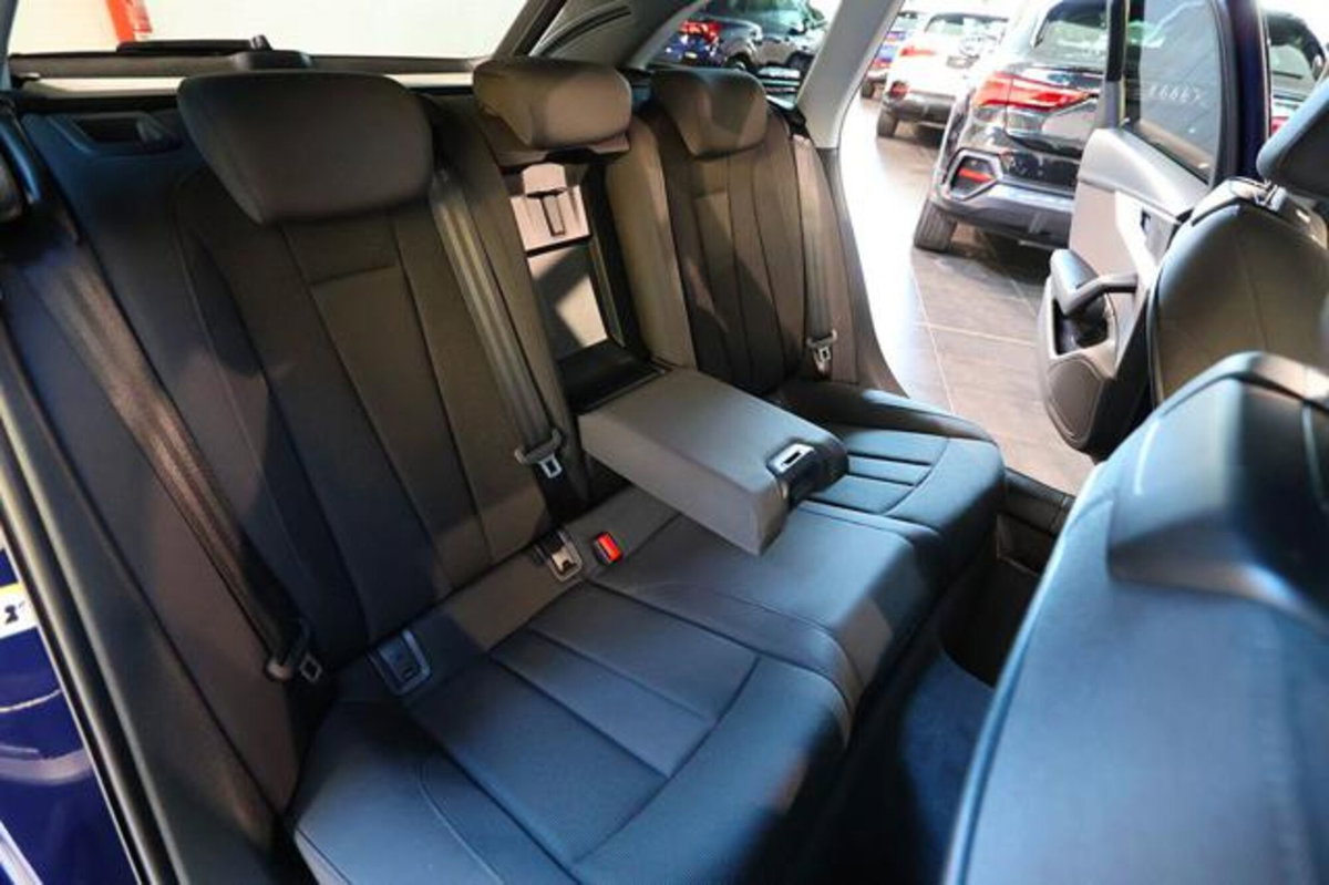Audi A4 Avant 35 2.0 tdi mhev Business Advanced 163cv s-tronic (20)