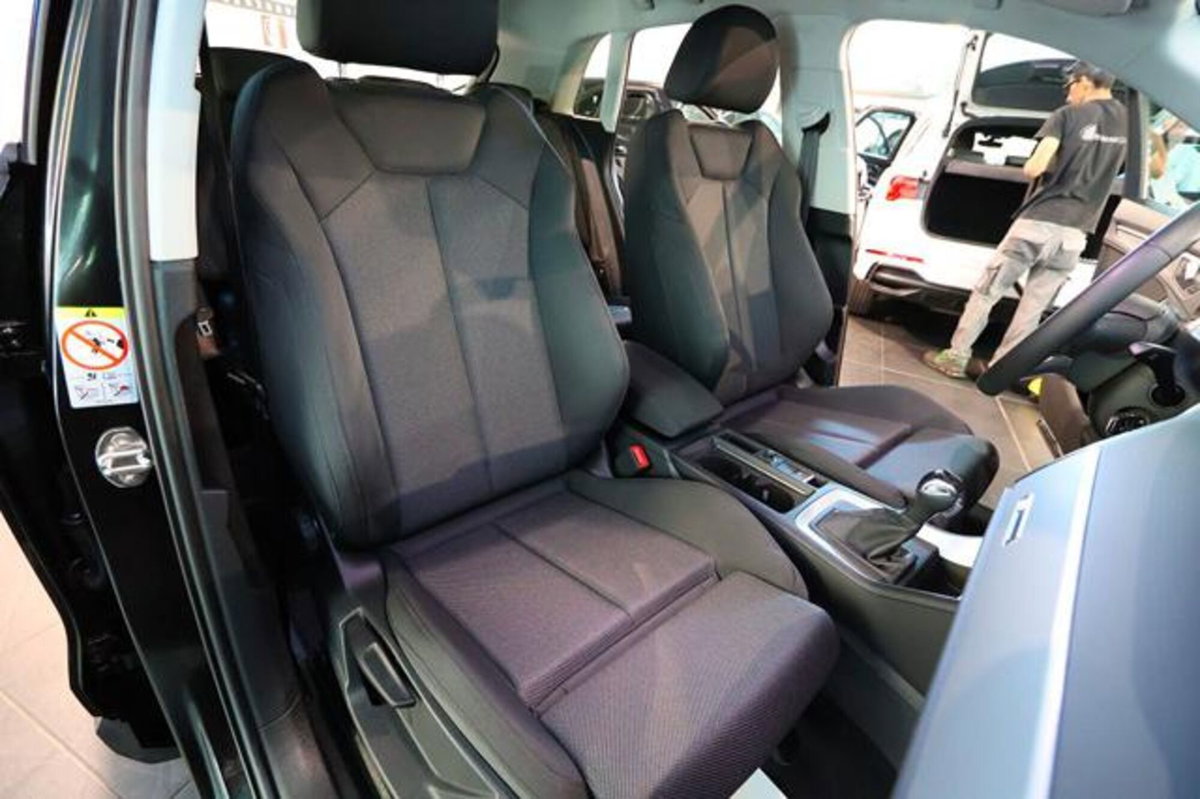 Audi Q3 35 2.0 tdi Business Advanced s-tronic (16)