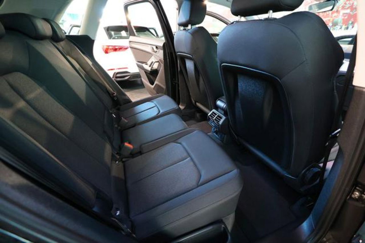 Audi Q3 35 2.0 tdi Business Advanced s-tronic (18)