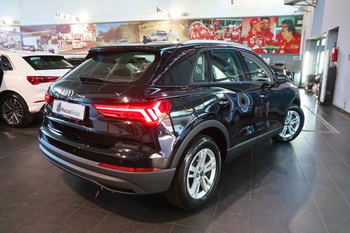 Audi Q3 35 2.0 tdi Business Advanced s-tronic (9)