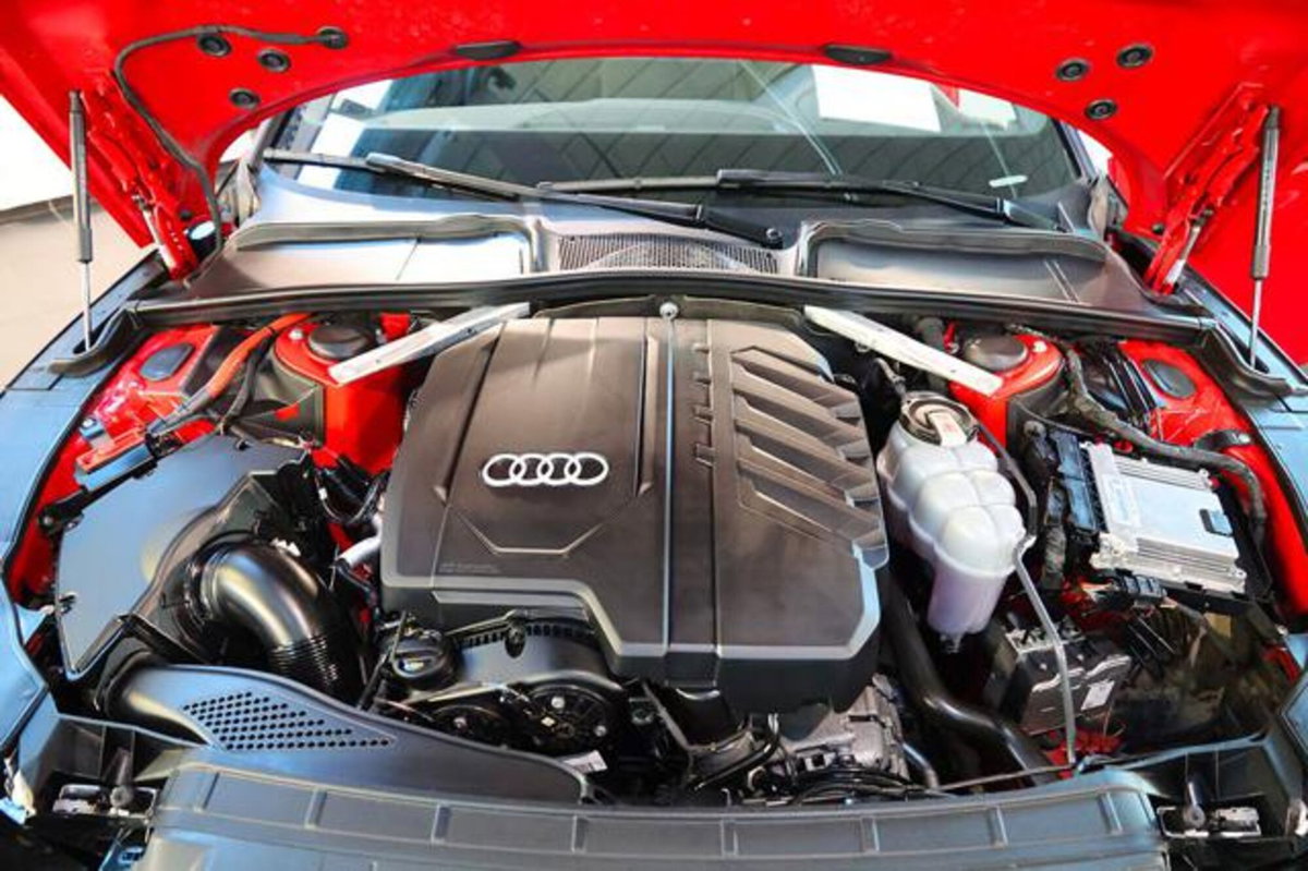 Audi A5 Coupé Coupe 40 2.0 tfsi mhev Business 204cv s-tronic (11)