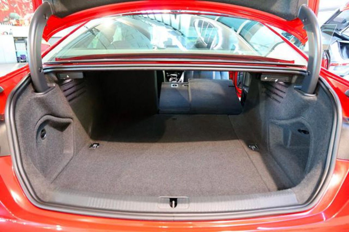 Audi A5 Coupé Coupe 40 2.0 tfsi mhev Business 204cv s-tronic (12)