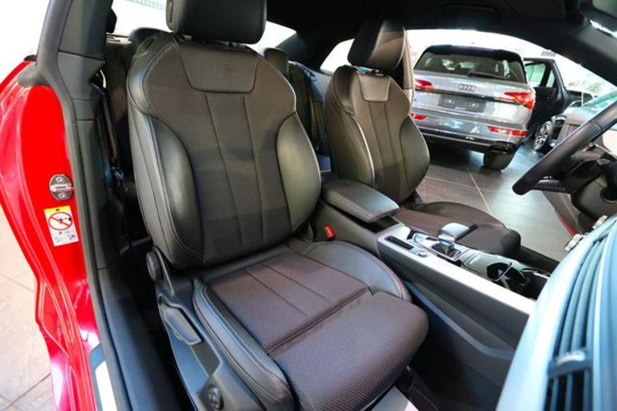 Audi A5 Coupé Coupe 40 2.0 tfsi mhev Business 204cv s-tronic (16)