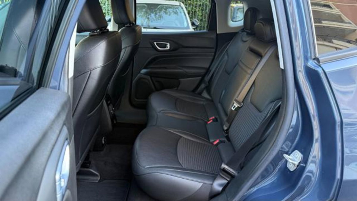 Jeep Compass 1.3 T4 190CV PHEV AT6 4xe Limited (15)