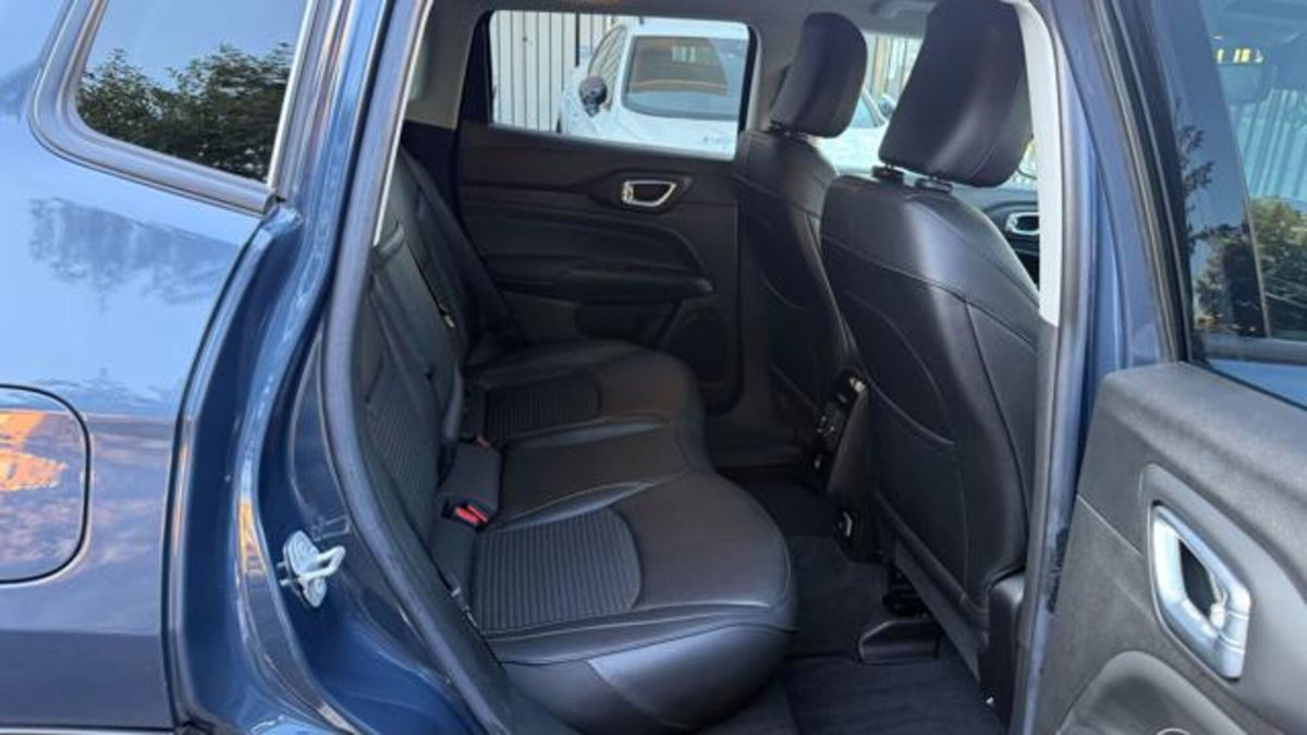Jeep Compass 1.3 T4 190CV PHEV AT6 4xe Limited (16)