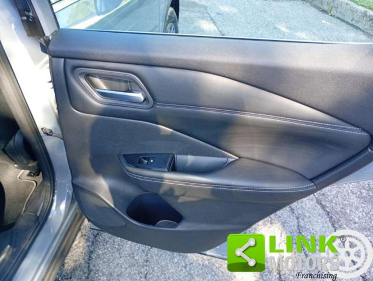 Nissan Qashqai 1.3 mhev Acenta 2wd 140cv (10)