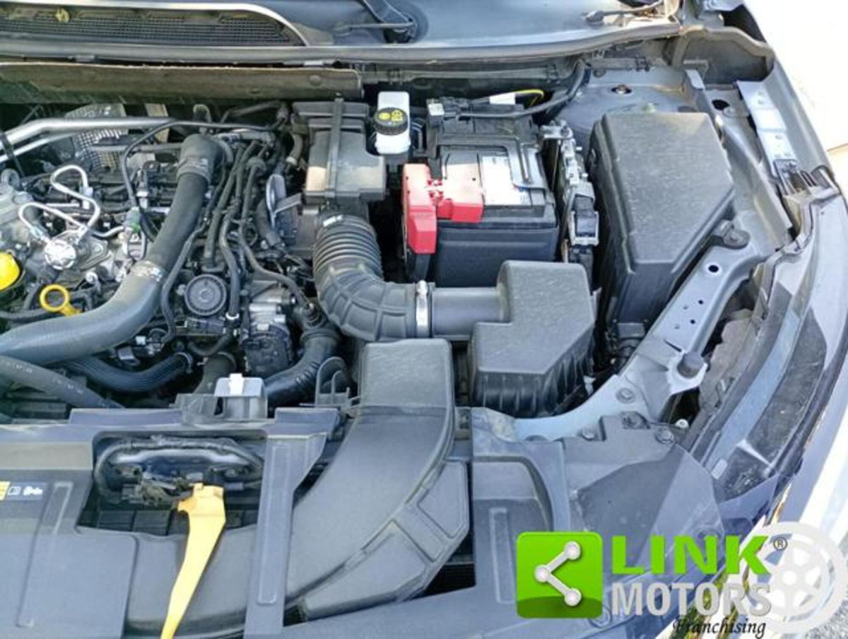 Nissan Qashqai 1.3 mhev Acenta 2wd 140cv (13)