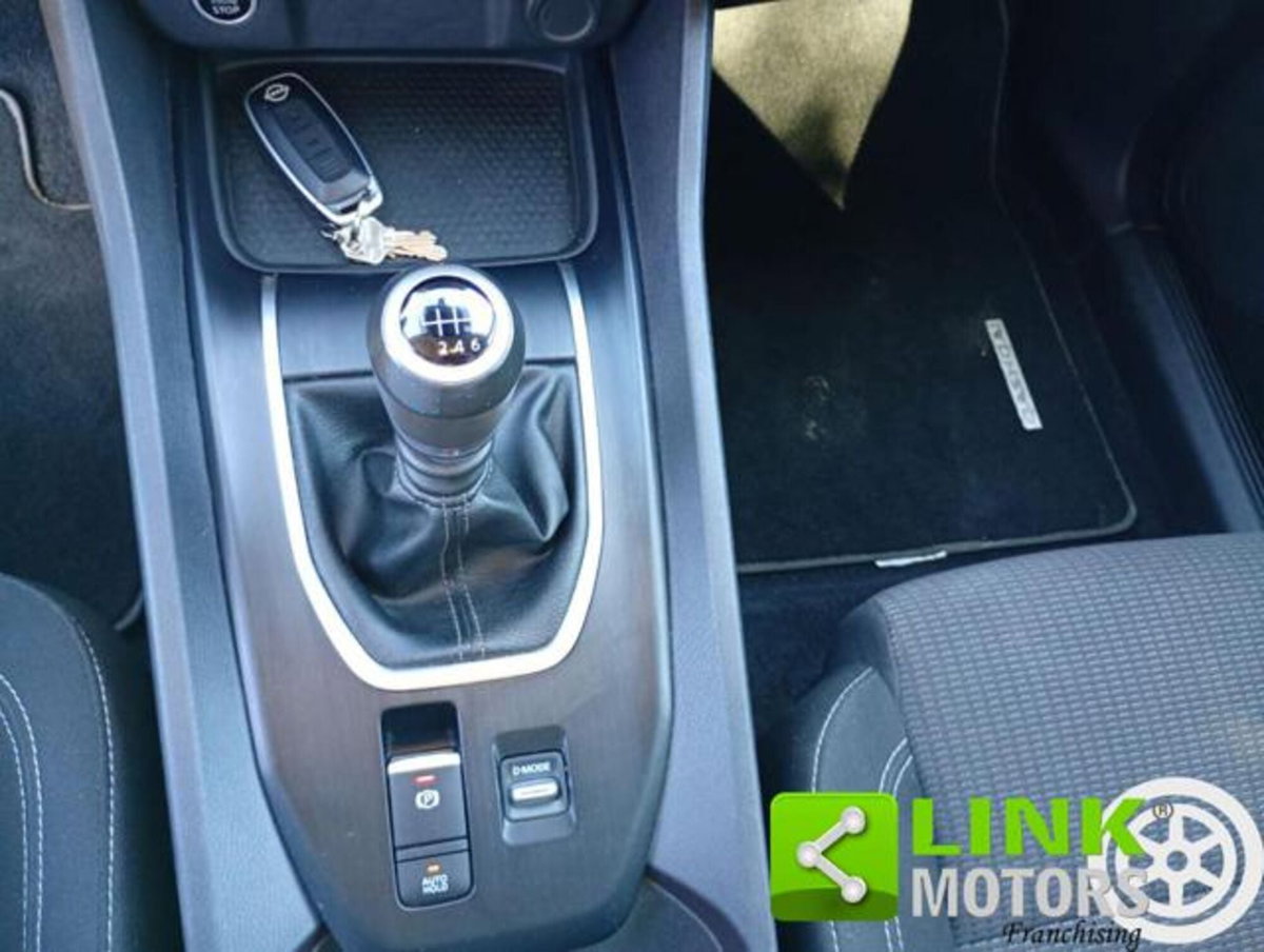 Nissan Qashqai 1.3 mhev Acenta 2wd 140cv (18)