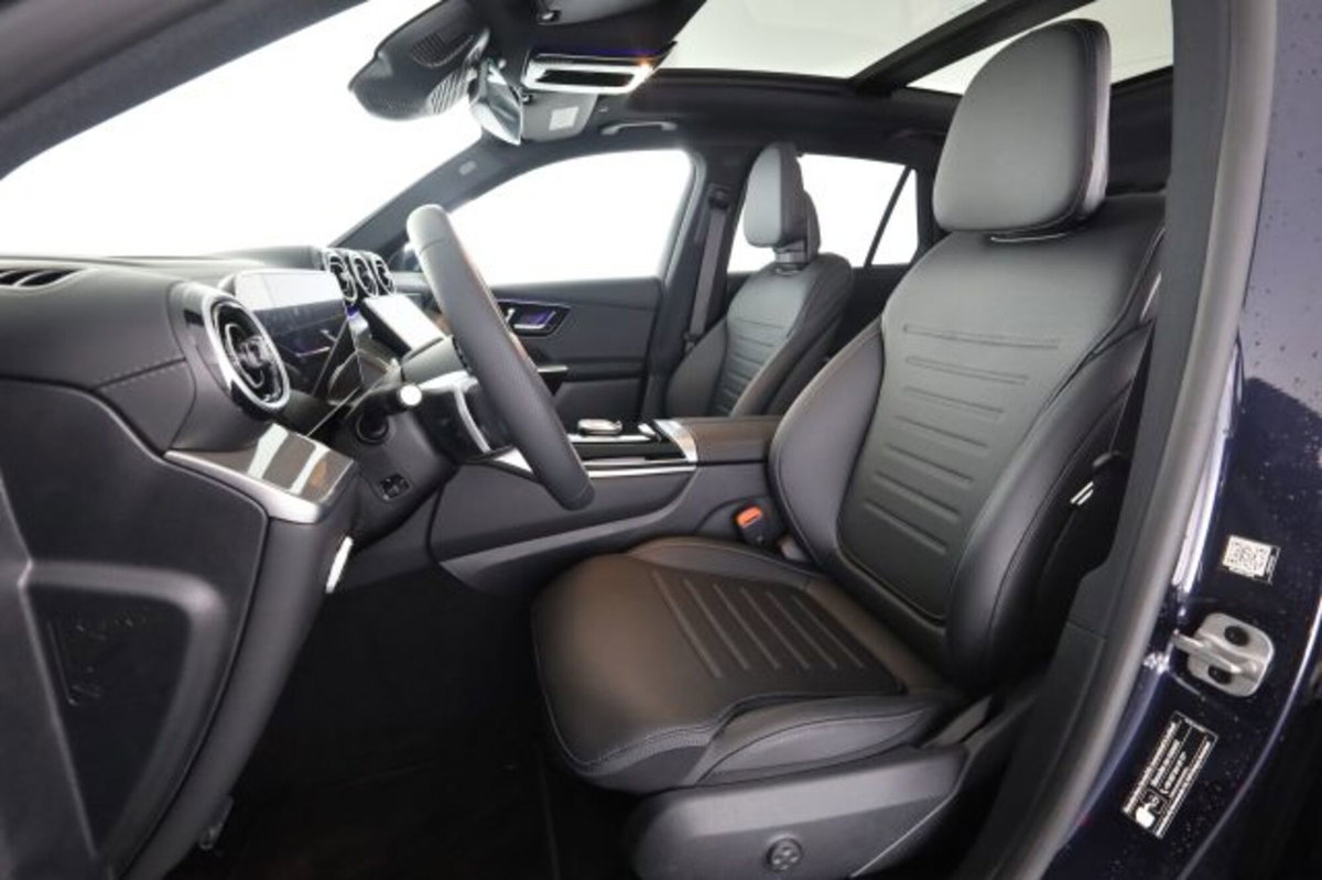 Mercedes-Benz GLC 300 4Matic Mild Hybrid AMG Premium (2)